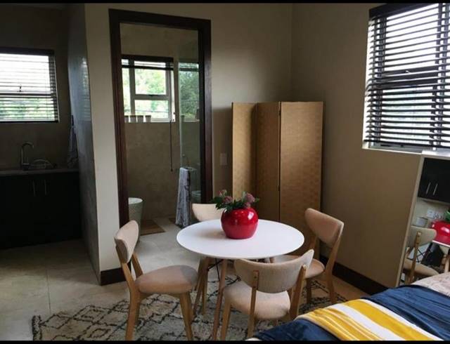 1 BEDROOM PROPERTY TO RENT IN EMMARENTIA